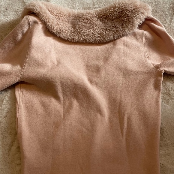 ARITZIA- Sunday Best Pink Faux Fur Collar Cardigan - Picture 4 of 7